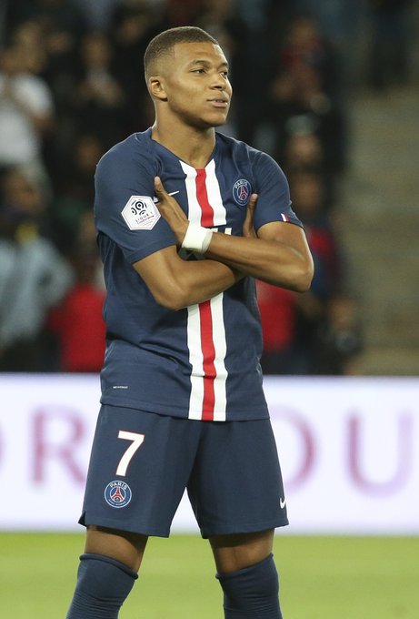 欧冠-巴萨VS法兰克福：巴萨要复仇，更重要的是晋级（欧冠｜巴萨再战法兰克福：复仇心切，晋级为先）