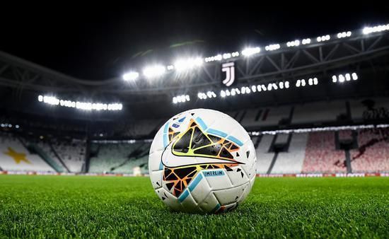 记者：于汉超正在参加B级教练培训班，下赛季将担任申花助教（记者曝于汉超报名B级教练班，下季将担任申花助教）