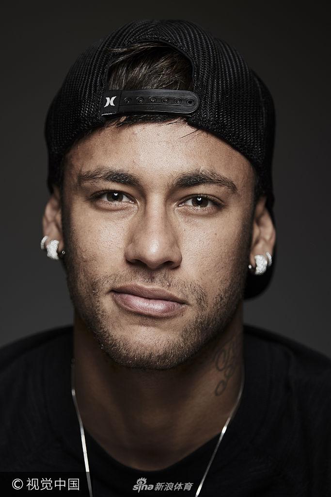 利物浦旧将博格：2001年是不可思议的，足总杯决赛欧文的速度惊人（利物浦名宿博格：2001年堪称奇迹，足总杯决赛欧文速度惊艳全场）