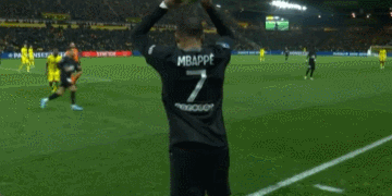 法比奥不该金靴！水分大，中超规则有瑕疵，4项数据，瓦卡才是金靴